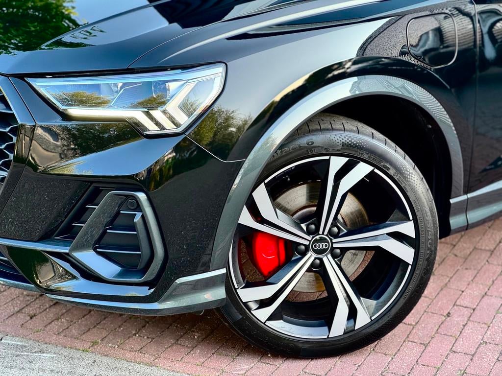 Audi Q3 Sportback 45 TFSI e S Edition Pano/Keyless/Camera/Ma, Auto's, 12 maanden, Gebruikt, Euro 6, Alcantara