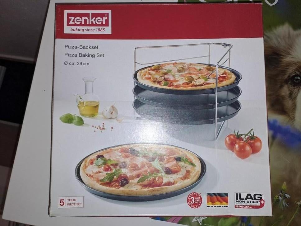 Pizza bakset, Ophalen