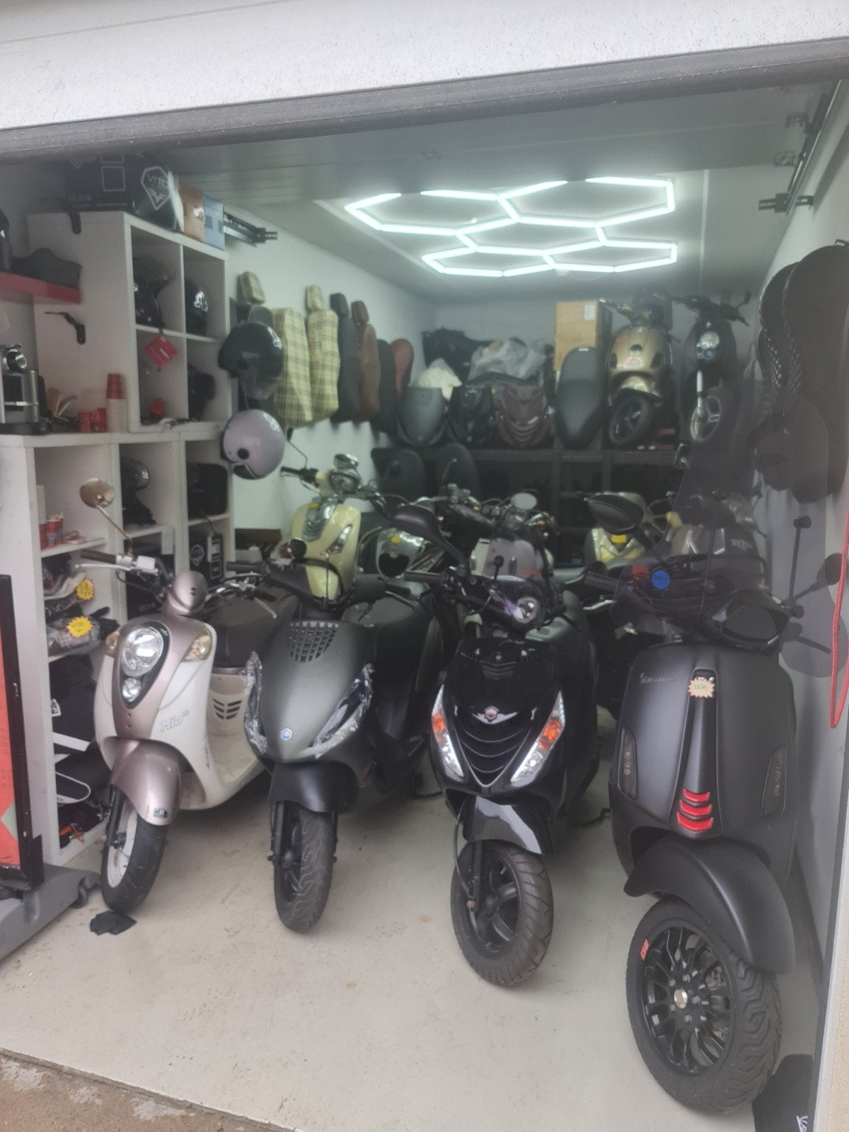 Meerder scooter tekoop, Ophalen of Verzenden, Zo goed als nieuw, Benzine