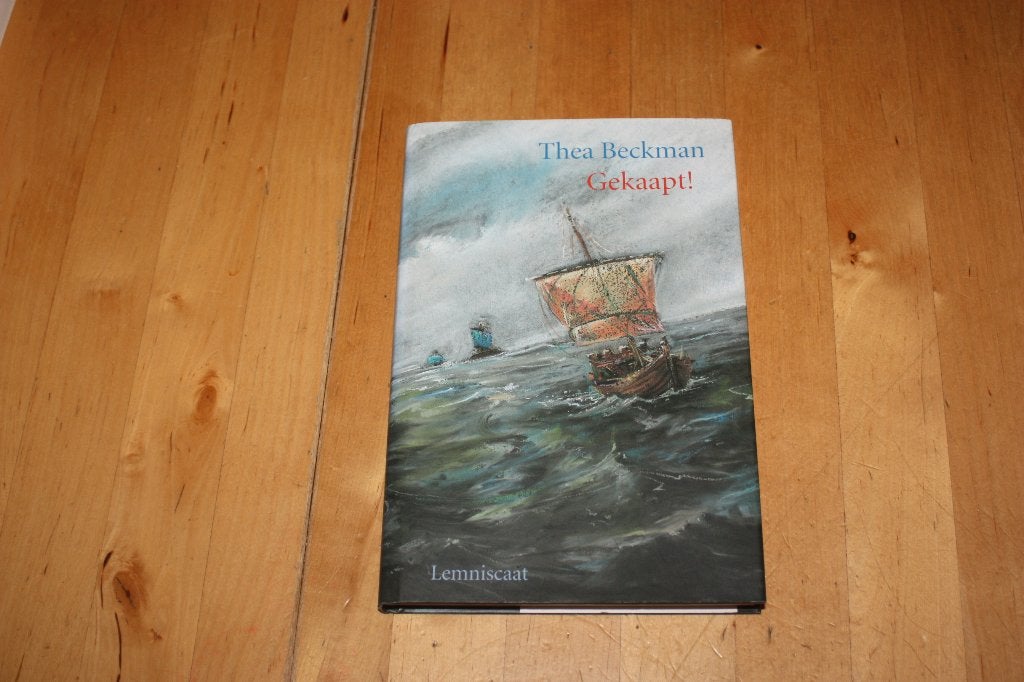 Gekaapt! Thea Beckman jeugdboek hardcover, Ophalen of Verzenden, Gelezen, Simone van der Vlugt, Fictie
