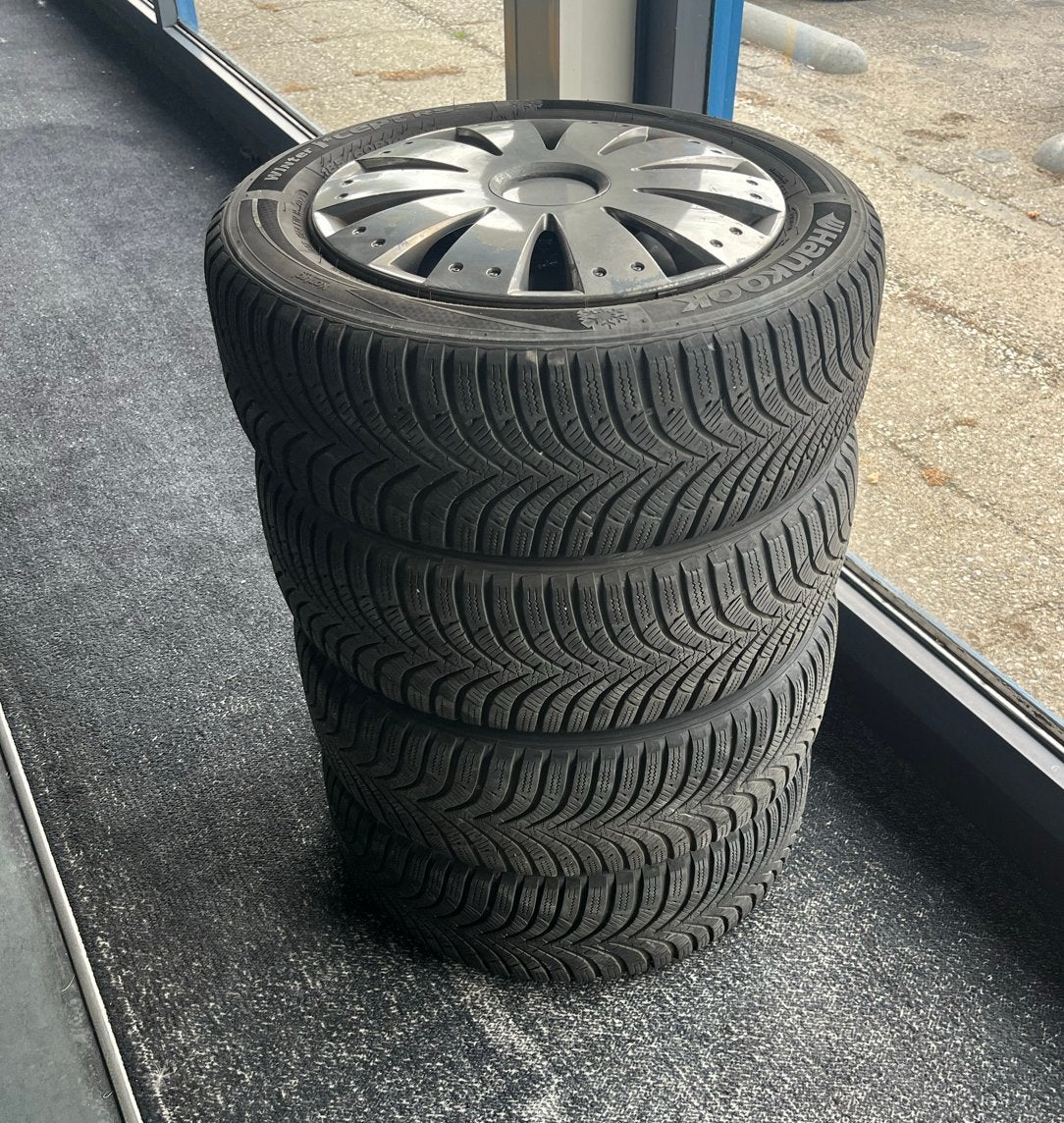 Mazda MX 5 NB Hankook Winterbanden RS2 185/60R14 met velgen, Ophalen, Gebruikt