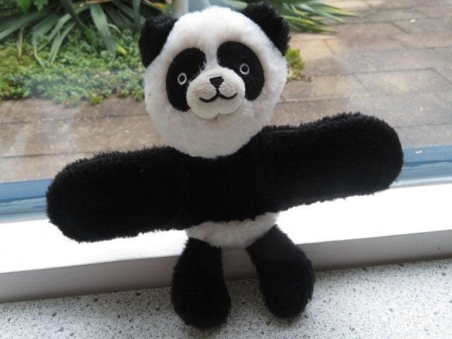 Pandabeer panda van Hema klaparmband zwart wit velours, Hema, Beer, Ophalen of Verzenden, Met label