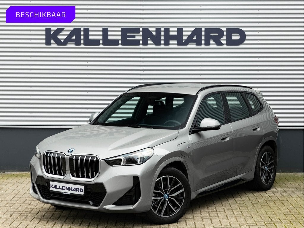 BMW X1 xDrive25e M-Sport - Trekhaak - Camera - Comfort Acces, Auto's, BMW, 12 maanden, Bedrijf, Hybride Elektrisch/Benzine, 3 cilinders