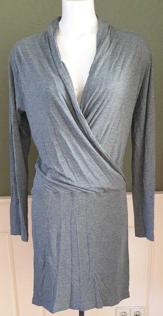 Pulls prachtige grijze jurk mt XL 44 42 jurkje, Pulls, Verzenden, Maat 46/48 (XL) of groter, Zo goed als nieuw