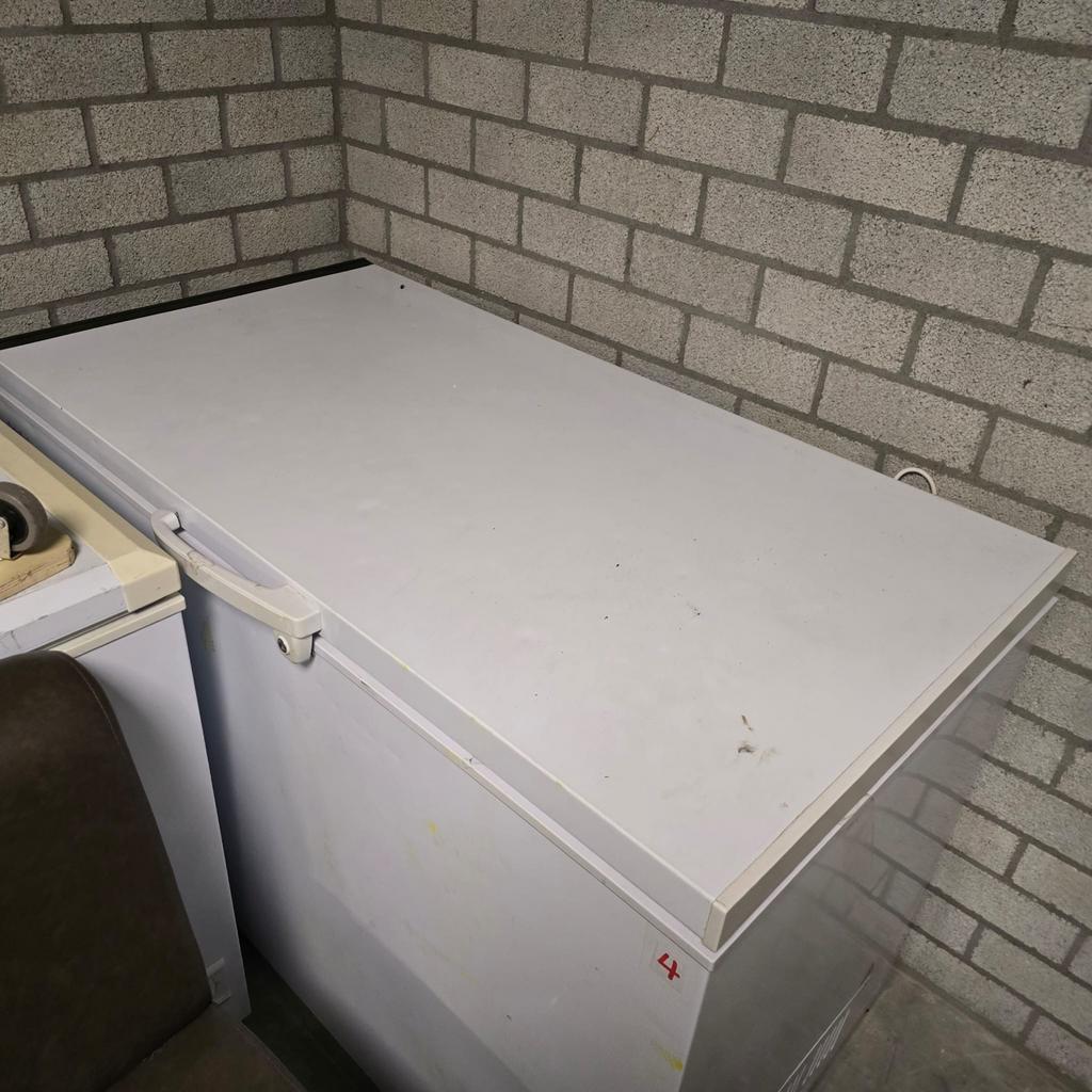 Ruime vrieskist - Ideaal voor extra opslag, Vrieskist, Zo goed als nieuw, Vrijstaand, 90 cm of meer