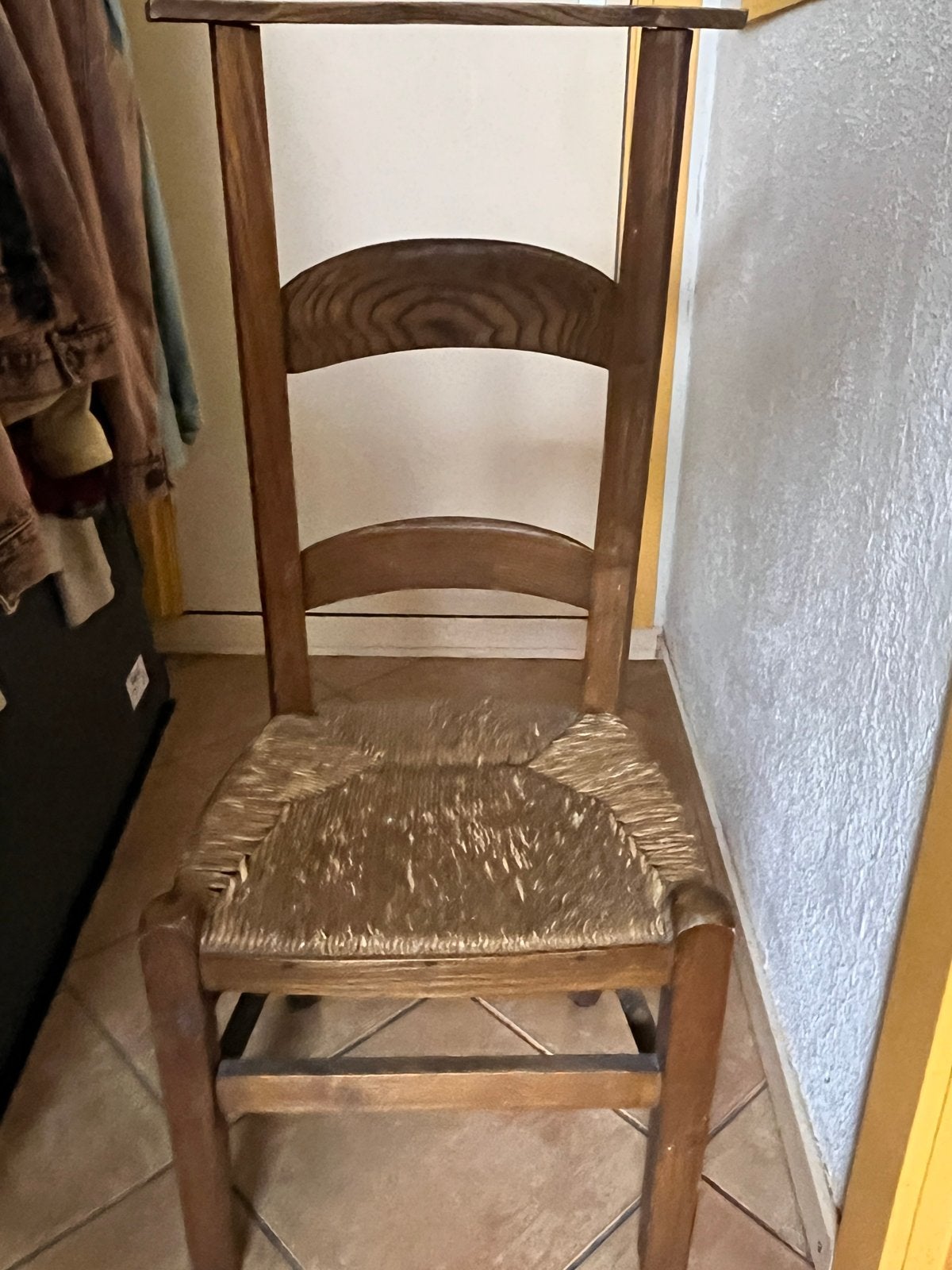 Antieke bidstoelen van massief hout met rieten zitting, Ophalen of Verzenden