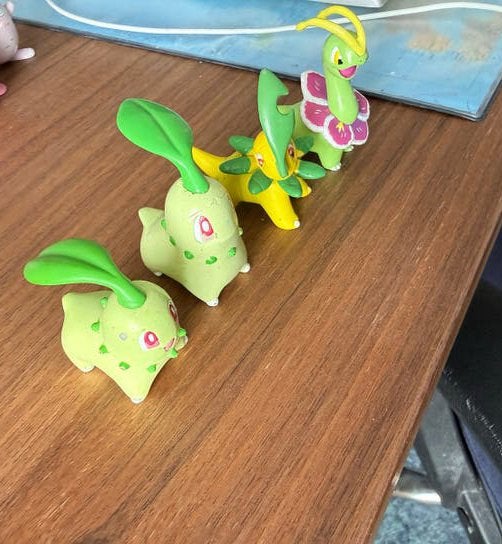 Pokémon Chikorita, Bayleef, Meganium figuren set - Tomy, Ophalen of Verzenden, Gebruikt