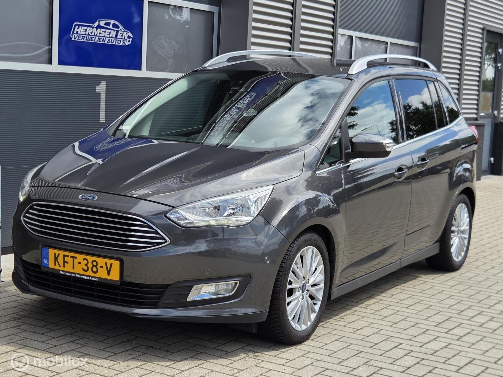 Ford Grand C-Max 1.0 EcoBoost 125pk Titanium 7 persoons, Auto's, Voorwielaandrijving, 745 kg, 125 pk, Gebruikt