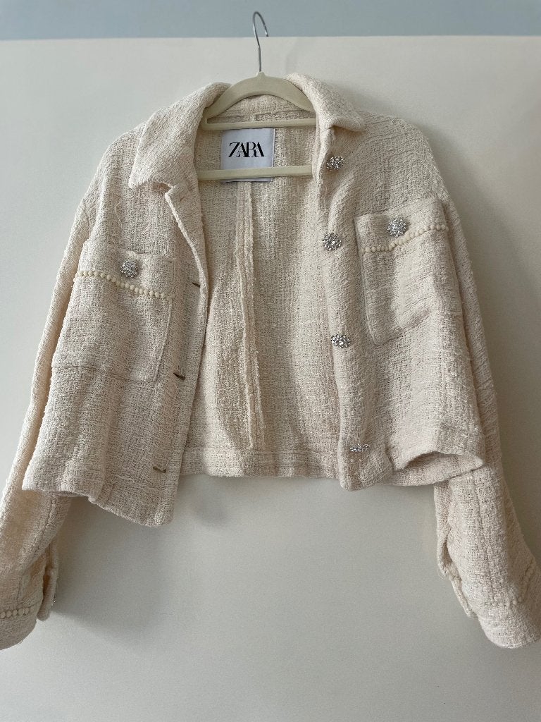 Zara tweed jasje crème met sierknopen | XS, Kleding | Dames, Verzenden, Zo goed als nieuw, Jasje, Maat 34 (XS) of kleiner