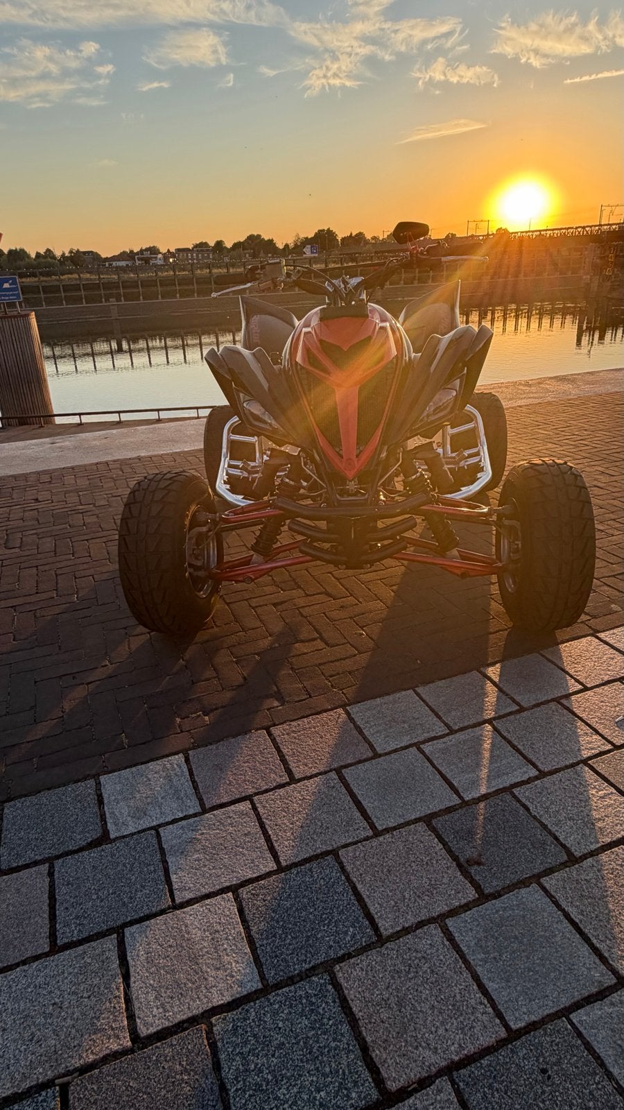 Yamaha Raptor 700R Quad + Art 5 Slot, Roof Boxer Carbon Helm, 1 cilinder, Meer dan 35 kW