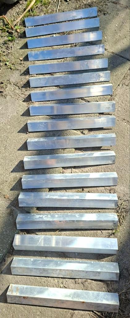 Trapneusprofielen aluminium, Ophalen, Gebruikt, Minder dan 100 cm, Plinten