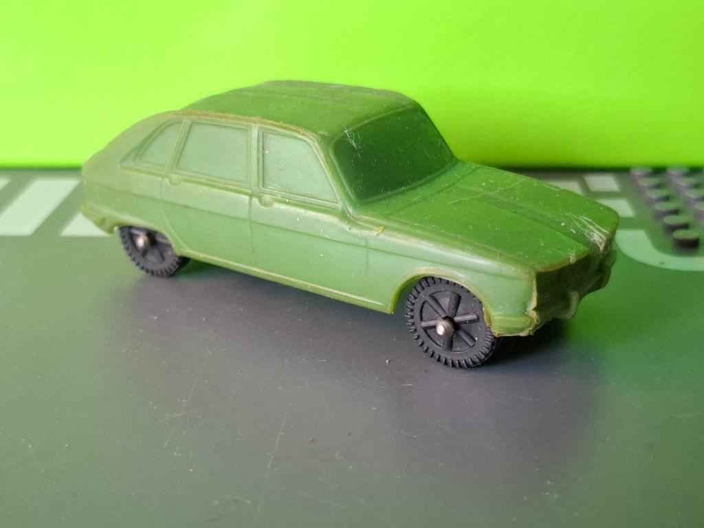 NP - Renault 16 [groen] 1/43, Hobby en Vrije tijd, Modelauto's | 1:43, Ophalen of Verzenden, Gebruikt, Auto, Overige merken