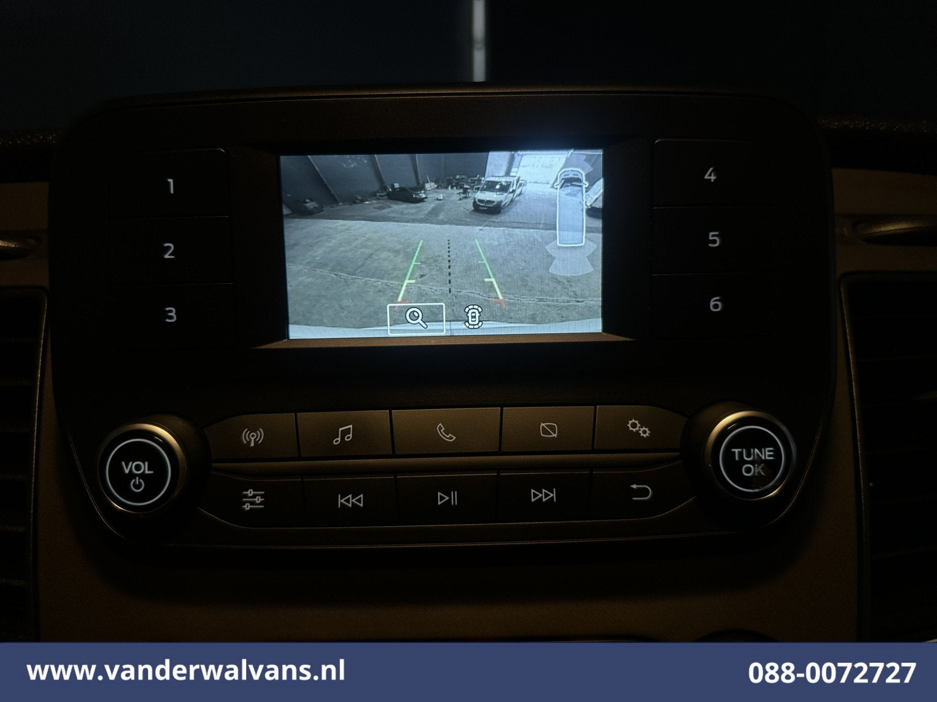 Ford Transit 2.0 TDCI 130pk L4H3 Euro6 Airco | Camera | Crui, Auto's, Dealer onderhouden, Stof, 4 cilinders, Lichtsensor