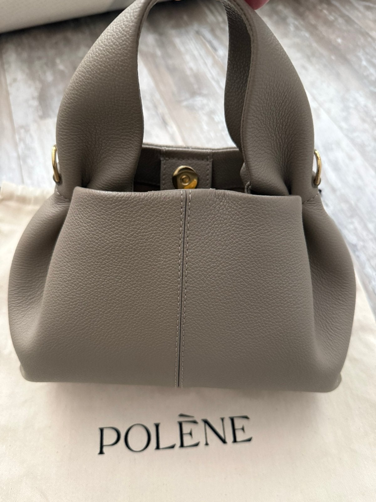 Polene Numéro Neuf Mini taupe, Sieraden, Tassen en Uiterlijk, Ophalen, Zo goed als nieuw, Handtas
