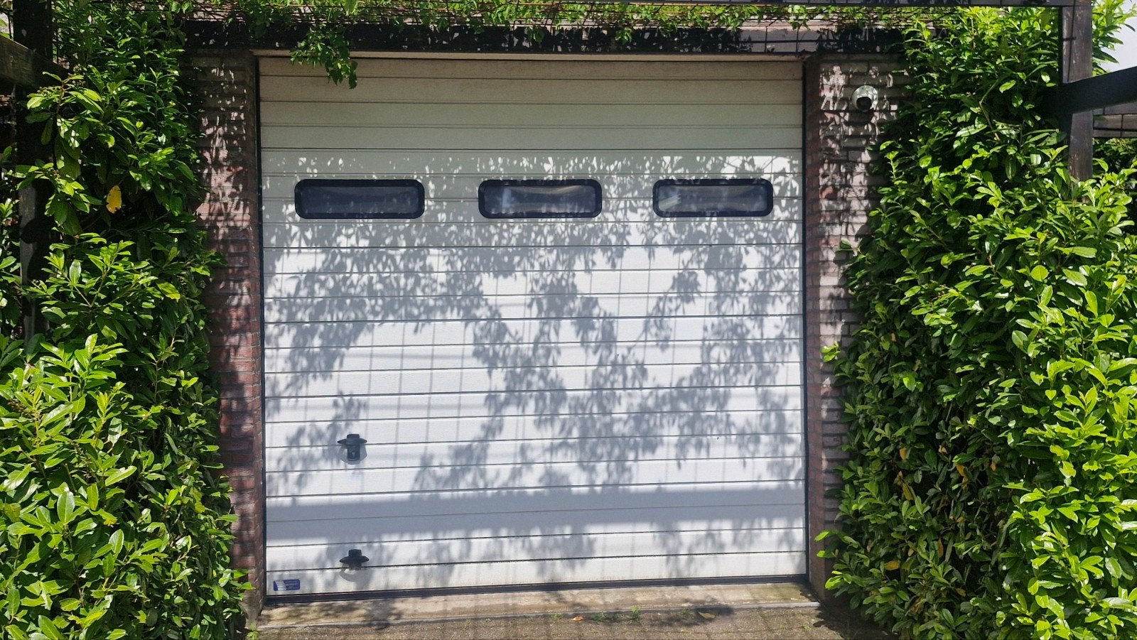 Novoferm Garragedeur. Overhead deur. Sectionaaldeur., Ophalen, Gebruikt, 120 cm of meer, Garagedeur