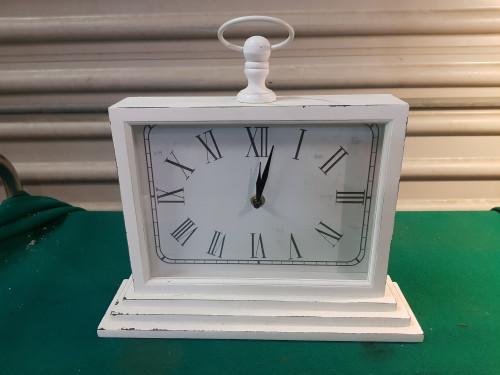 klok wit van hout, romijnse cijfers, Huis en Inrichting, Woonaccessoires | Klokken, Ophalen of Verzenden, 'T Olde Gre-j, Info@toldegrej.nl