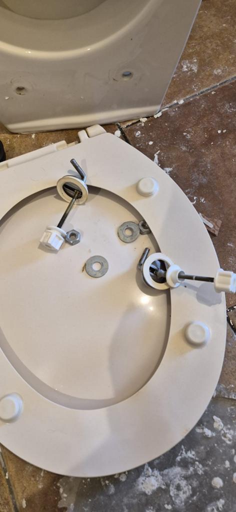 Toilet en fonteintje, Ophalen, Toilet