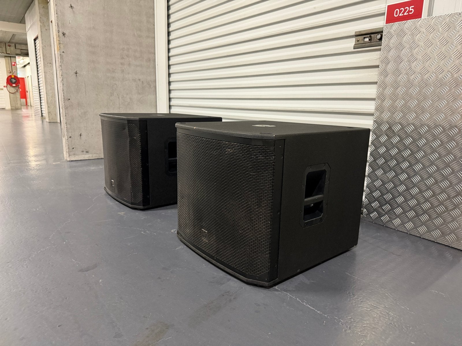 2x Electro Voice EKX 18sp Subwoofers - Krachtig Geluid, Gebruikt, Subwoofer, Ophalen, 150 watt of meer