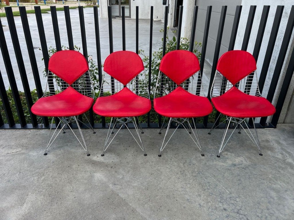 VITRA EAMES WIRE BIKINI DKR-2, 4X, Design, Ophalen of Verzenden, Zo goed als nieuw, Vijf, Zes of meer stoelen