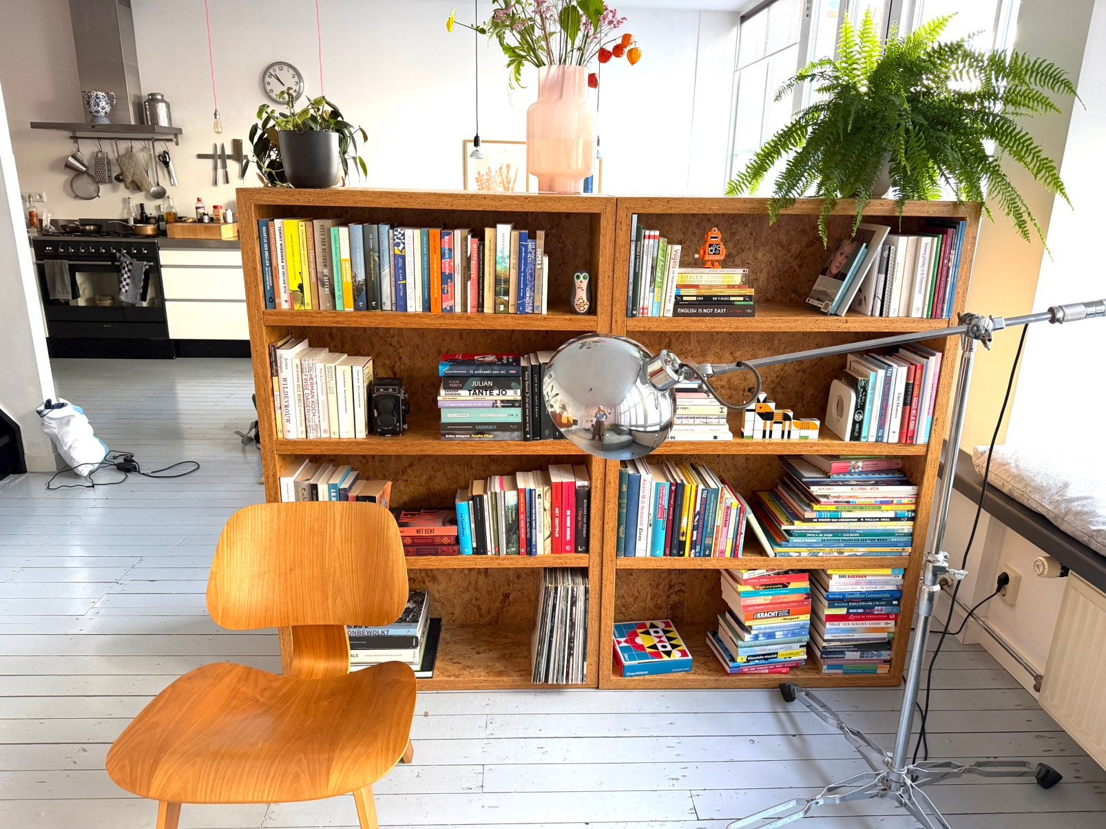 Roomdivider /vakkenkast OSB-houten Boekenkast. Handgemaakt., Huis en Inrichting, Ophalen, Met plank(en), 150 tot 200 cm, Zo goed als nieuw