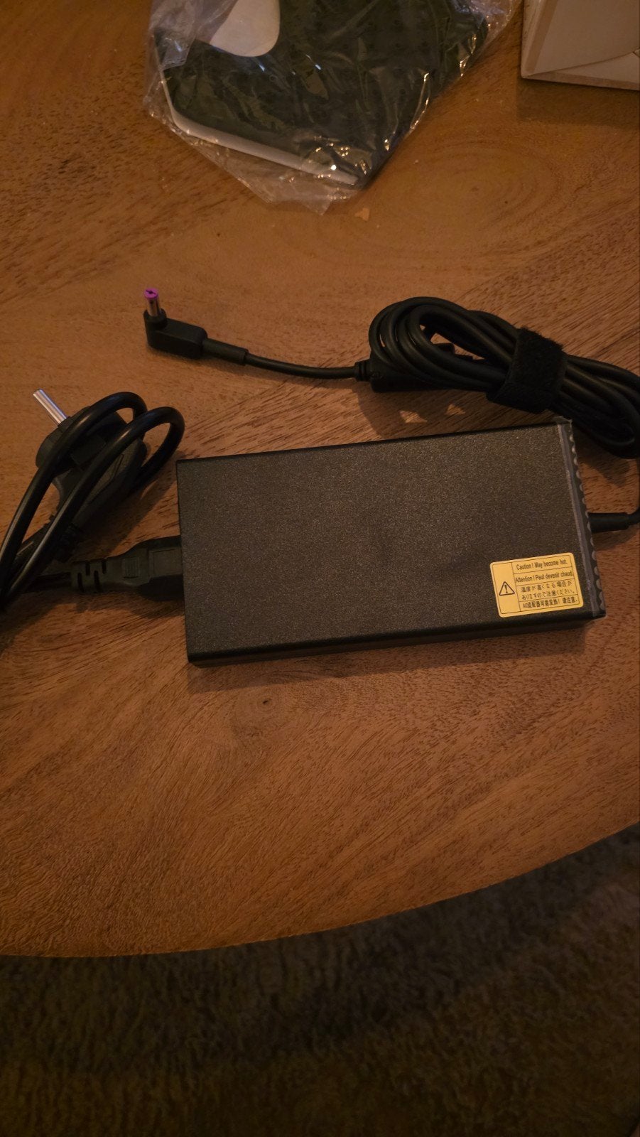 ADAPTER CA/CC 135W Laptop Oplader ADT KP1350300551300B11C193, Ophalen of Verzenden, Zo goed als nieuw, ADT