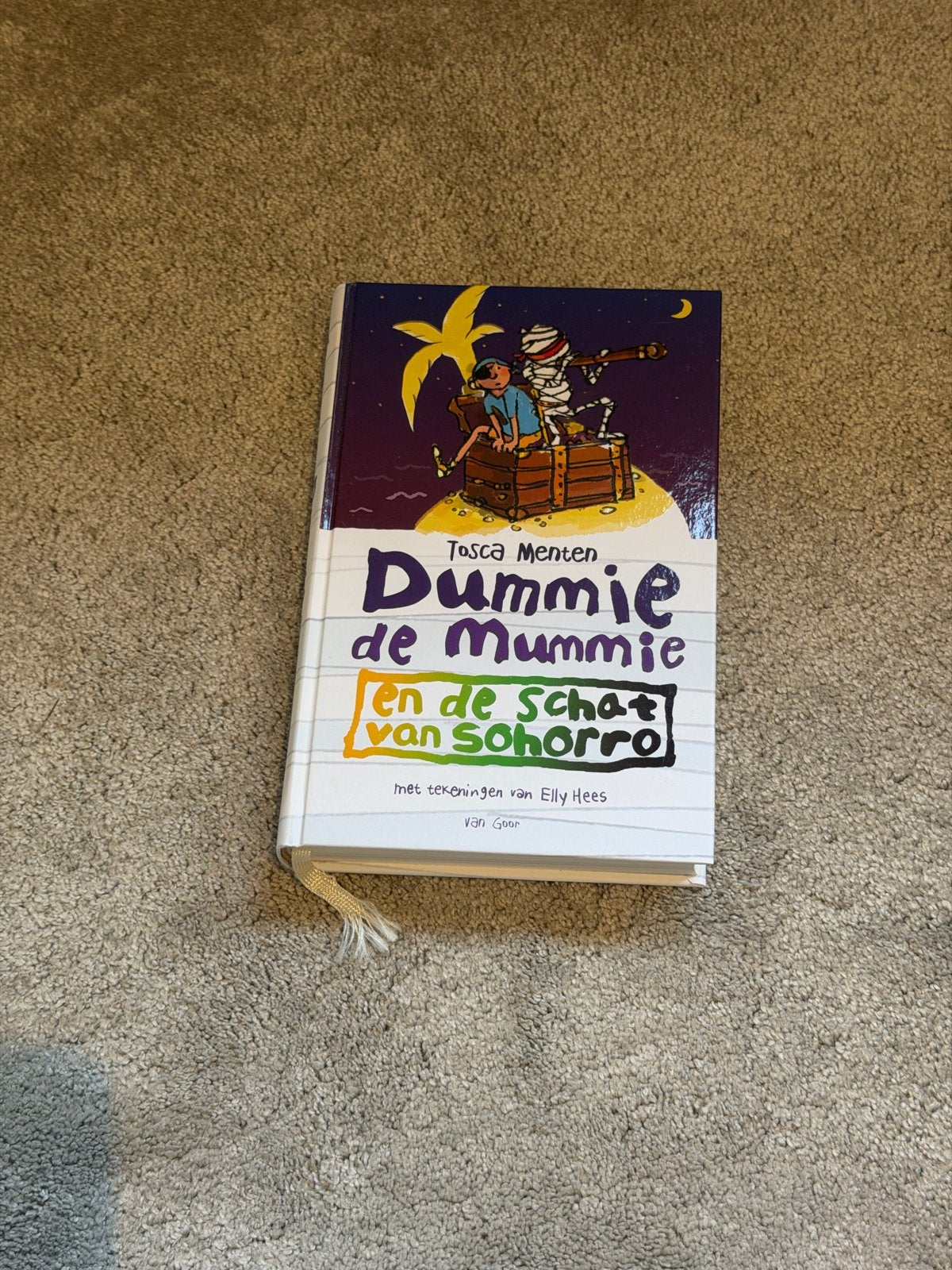 Dummie de Mummie en de Schat van Sohorro - Tosca Menten, Ophalen of Verzenden, Zo goed als nieuw, Fictie