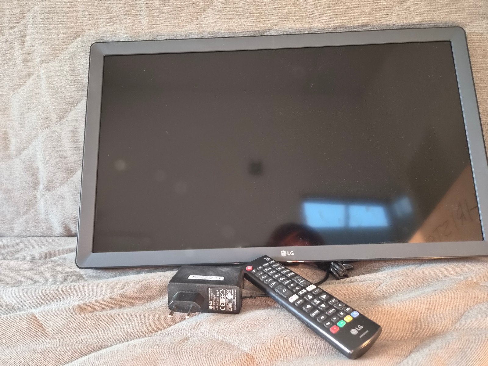 LG 24 inch/60cm nieuwstaat, Audio, Tv en Foto, Televisies, Ophalen of Verzenden, Zo goed als nieuw, 50 Hz, LG