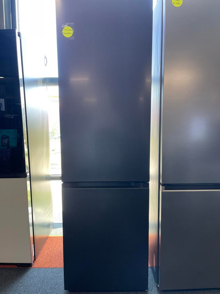 LG koel-vriescombinatie No Frost 387L (GBV3200DEP), 200 liter of meer, 60 cm of meer, Met aparte vriezer, Zo goed als nieuw