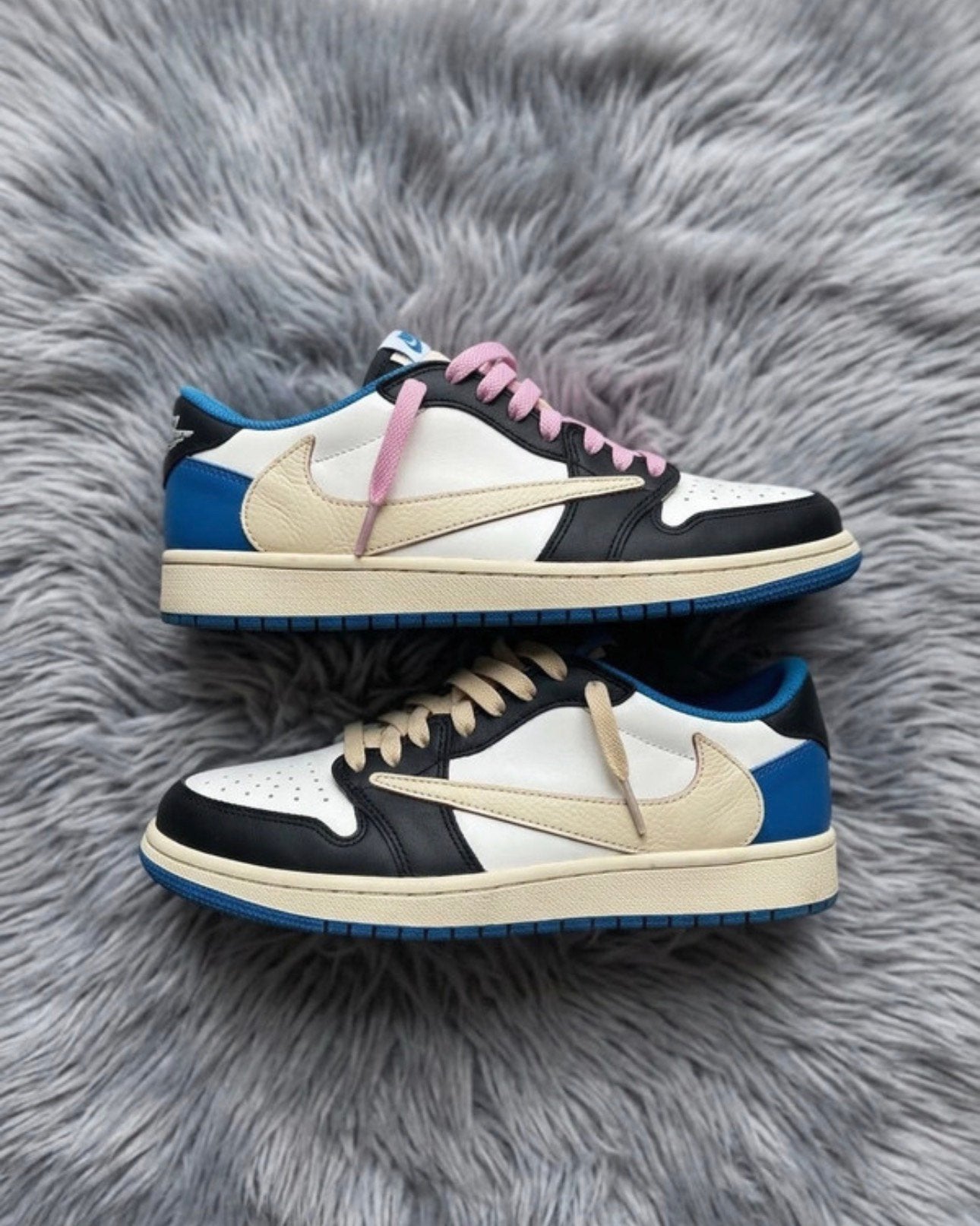 Nike x Travis Scott sneakers, Kleding | Heren, Wit, Ophalen of Verzenden, Sneakers of Gympen, Zo goed als nieuw