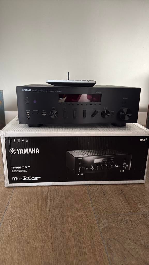 Yamaha R-N803D versterker streamer / netwerk receiver / DAC, Ophalen, Yamaha, Zo goed als nieuw, 120 watt of meer