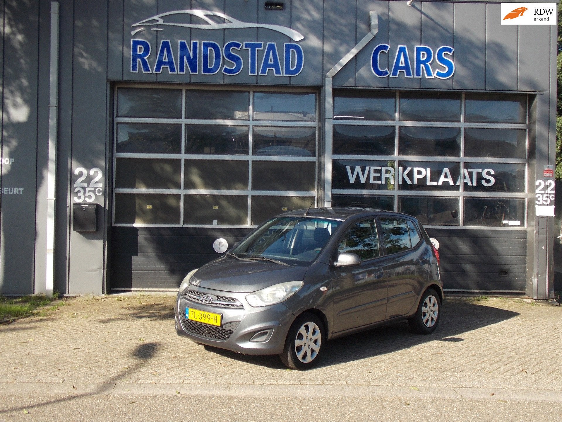 Hyundai I10 1.1 i-Catcher Automaat Airco Elek Pakket 5Deurs, Auto's, Euro 5, Gebruikt, 31 €/maand, 4 cilinders