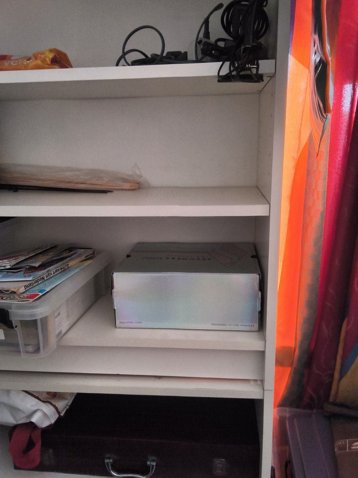 2 boekenkastjes wit. Ideaal voor kleine ruimtes. € 15,00 (2), Huis en Inrichting, Ophalen, Gebruikt, 50 tot 100 cm, Minder dan 100 cm