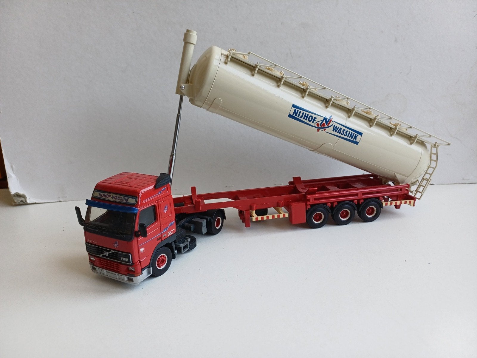 Volvo FH12 Tekno Nijhof Wassink Rijssen 1:50, Hobby en Vrije tijd, Modelauto's | 1:50, Ophalen of Verzenden, Bus of Vrachtwagen