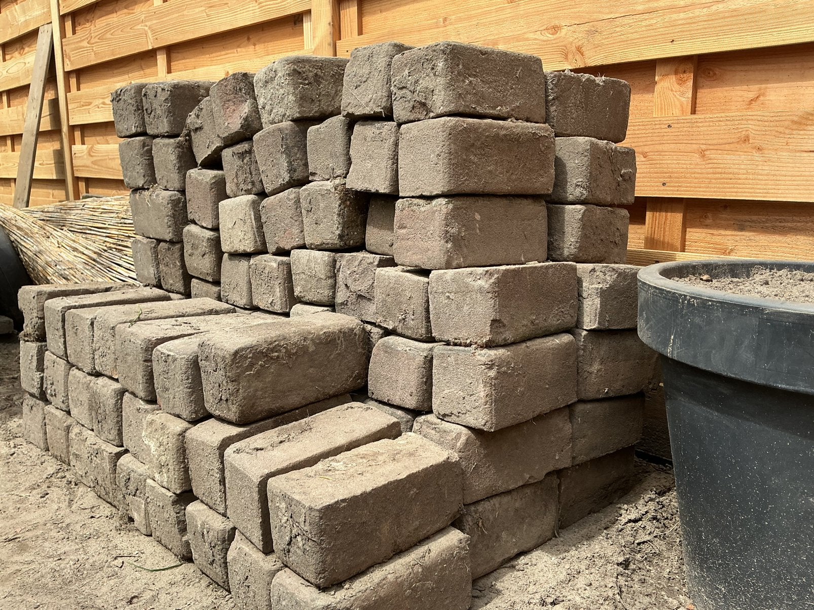 Gratis tegels, Tuin en Terras, Ophalen, Overige materialen, Gebruikt, Overige typen