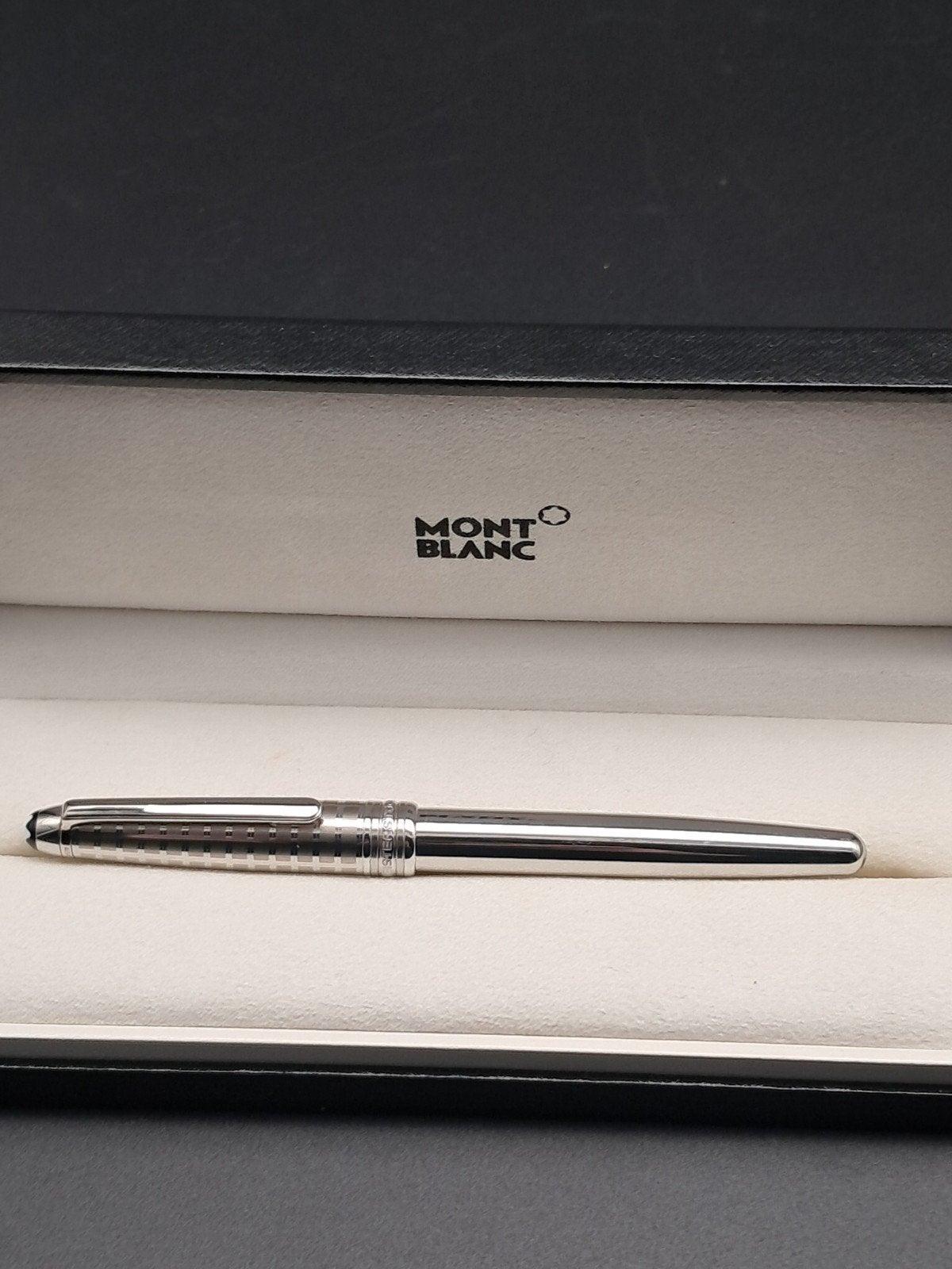 Montblanc Meisterstück Solitaire Vulpen 23844, Verzamelen, Pennenverzamelingen, Met doosje, Ophalen of Verzenden, Zo goed als nieuw