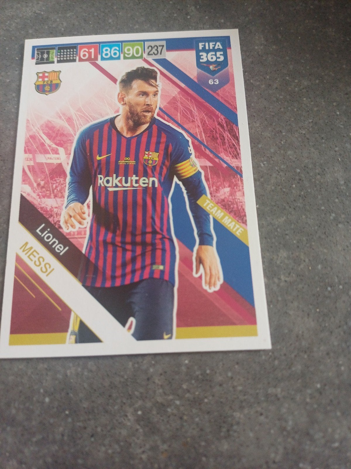 Lionel Messi FIFA 365 Adrenalyn XL Voetbalkaart, Ophalen of Verzenden, Zo goed als nieuw, Buitenlandse clubs, Spelerskaart
