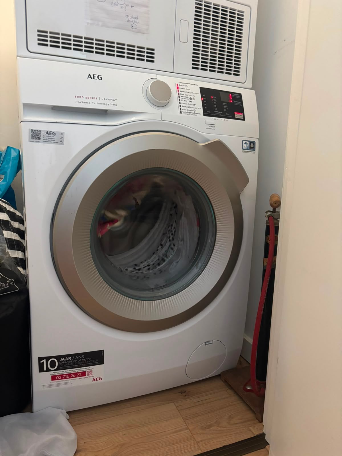 AEG 6000 Series Lavamat 8kg Wasmachine ProSense, Ophalen, Minder dan 85 cm, Zo goed als nieuw, 1200 tot 1600 toeren