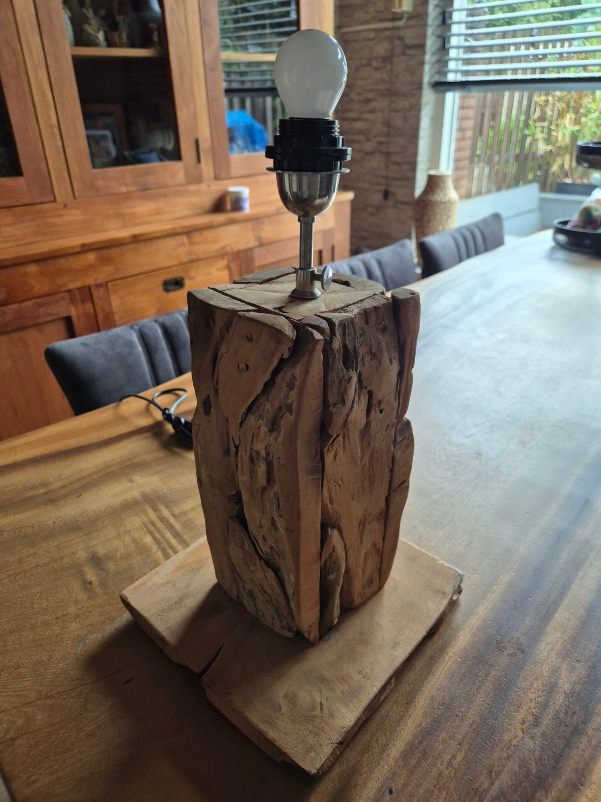 Robuuste teak houten tafellamp in zeer nette staat van Woons, Ophalen, Zo goed als nieuw