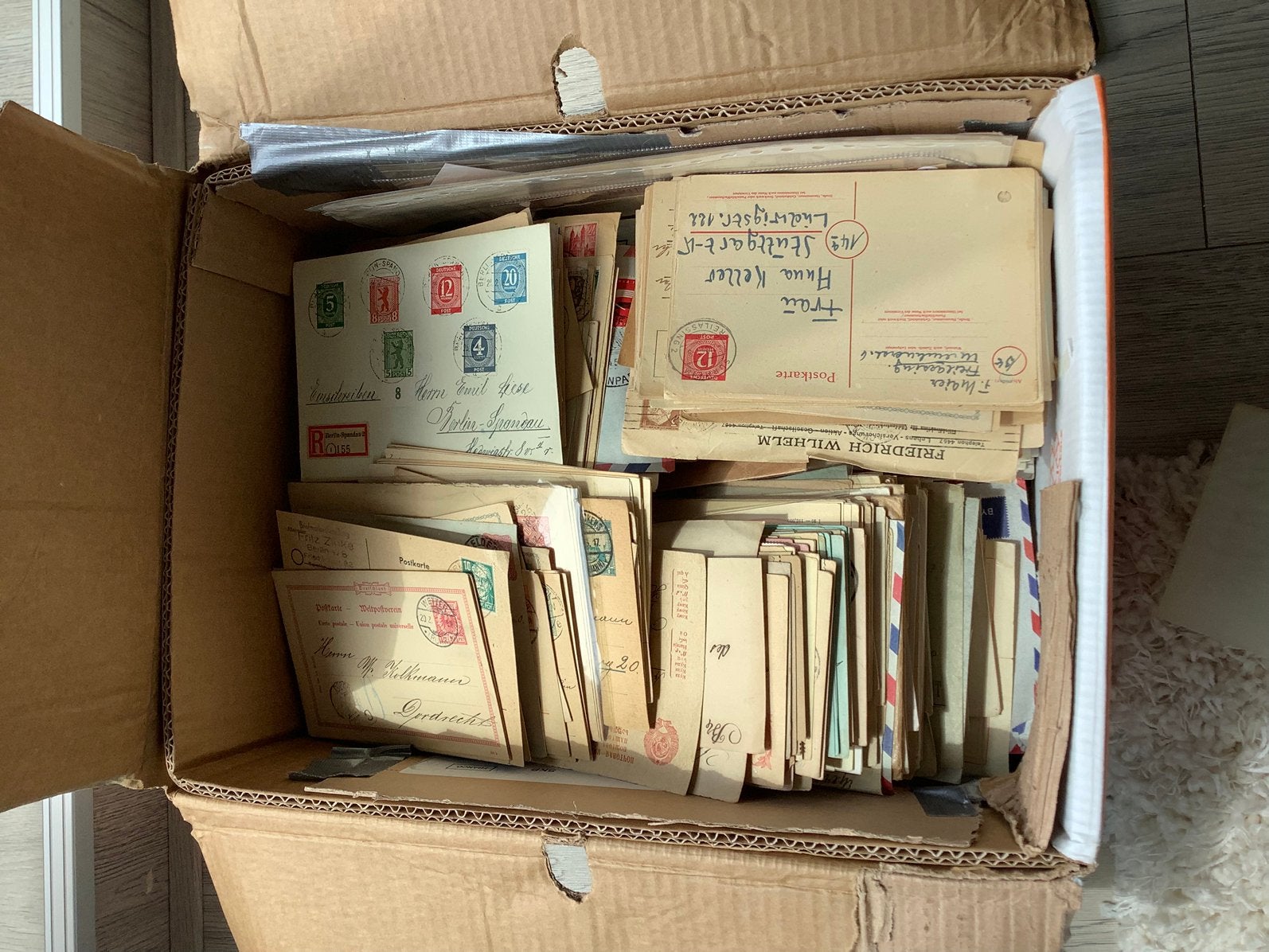 GROTE DOOS BRIEVEN POSTSTUKKEN filatelie WERELD HOGE WAARDE!, Ophalen of Verzenden, Overige typen