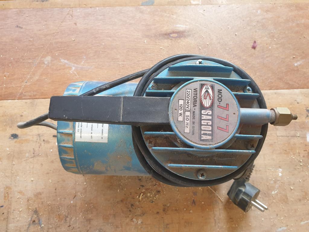 Kleine compressor, Doe-het-zelf en Verbouw, Compressors, Minder dan 25 liter, Ophalen of Verzenden, Minder dan 200 liter/min