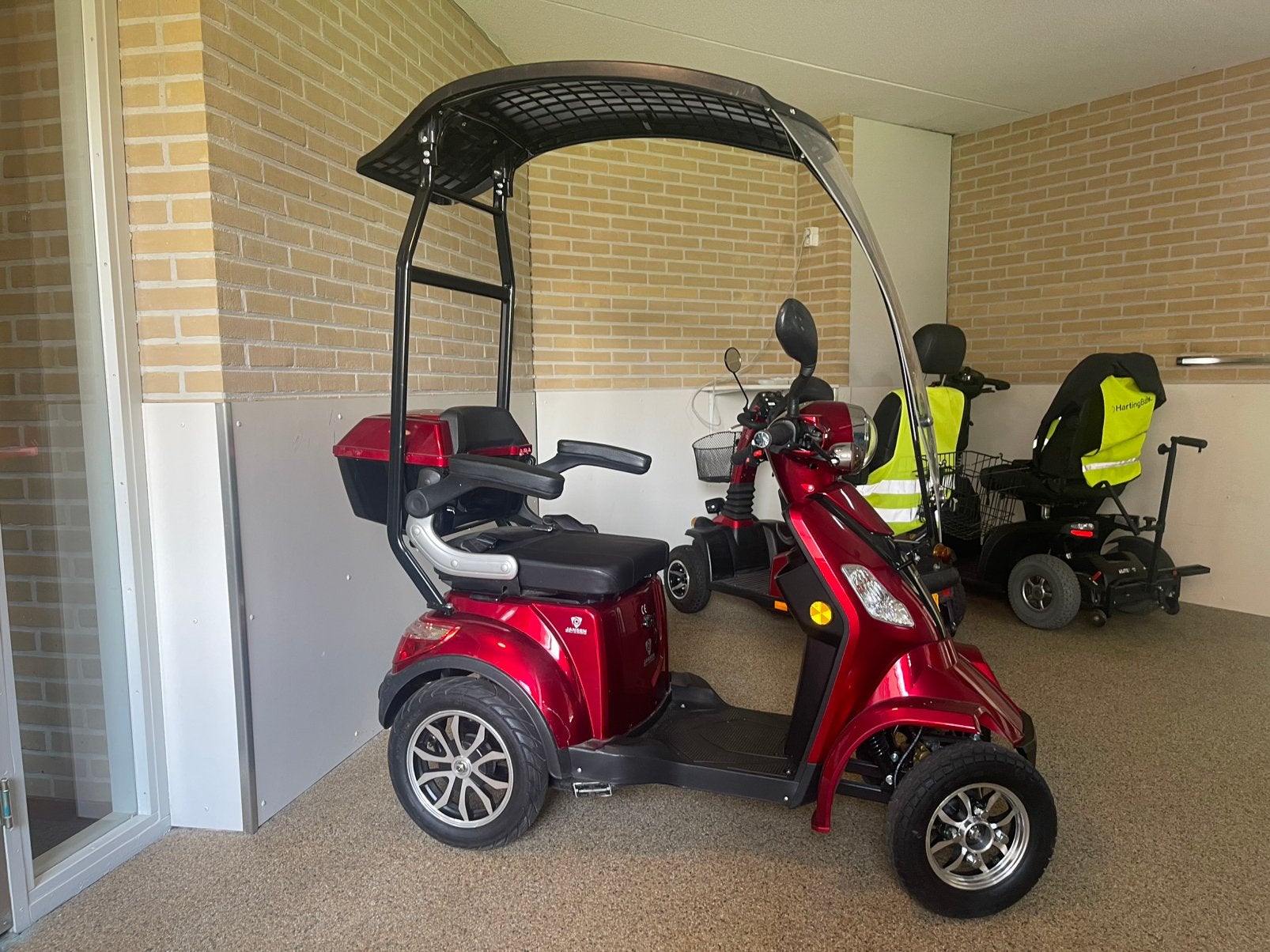 Scootmobiel met dak, Ophalen, Zo goed als nieuw, 36 t/m 45 km, 16 km/u of meer