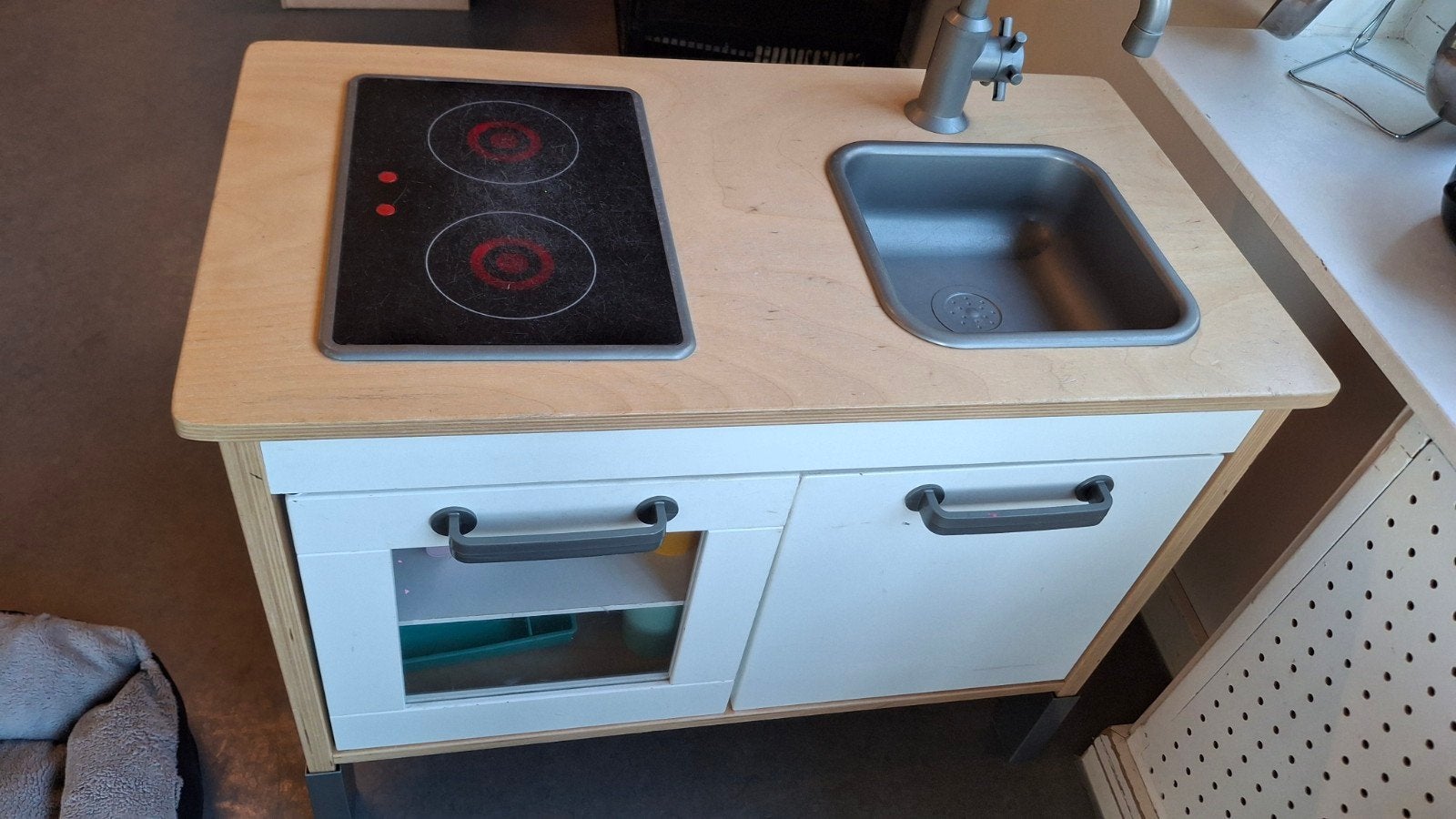 Ikea Duktig Speelkeuken met kookplaat en wasbak, Ophalen, Gebruikt, Hout, Speelkeuken