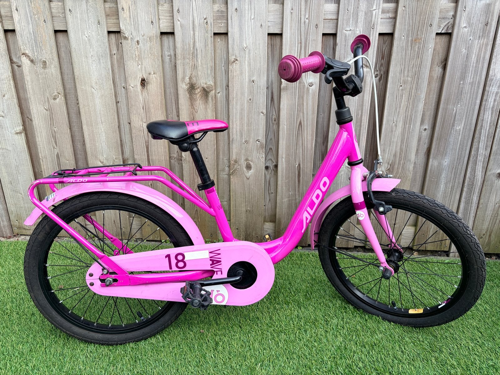 Roze kinderfiets Aldo Wave 18 inch met terugtrap- en handrem, Ophalen, Gebruikt, Terugtraprem, 16 tot 20 inch