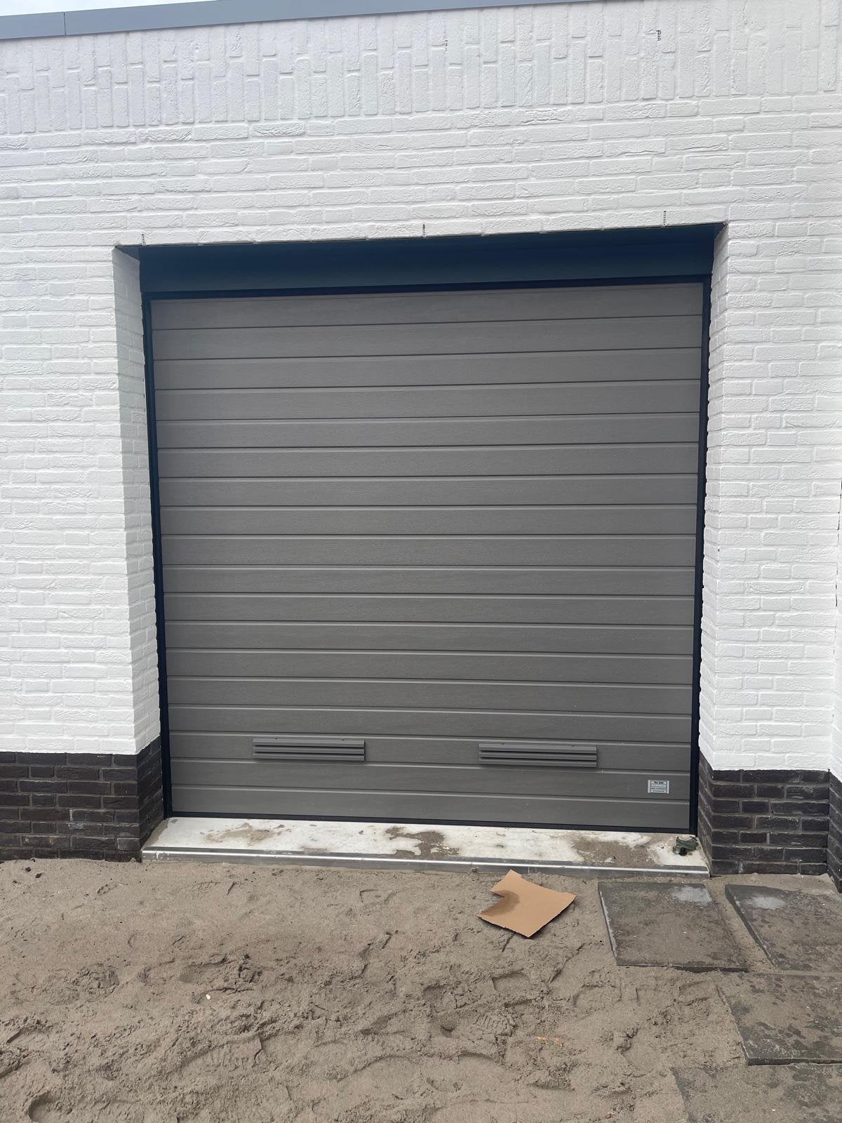 Garagedeur Elektrische geïsoleerde sectionaal, Ophalen, 120 cm of meer, 215 cm of meer, Garagedeur