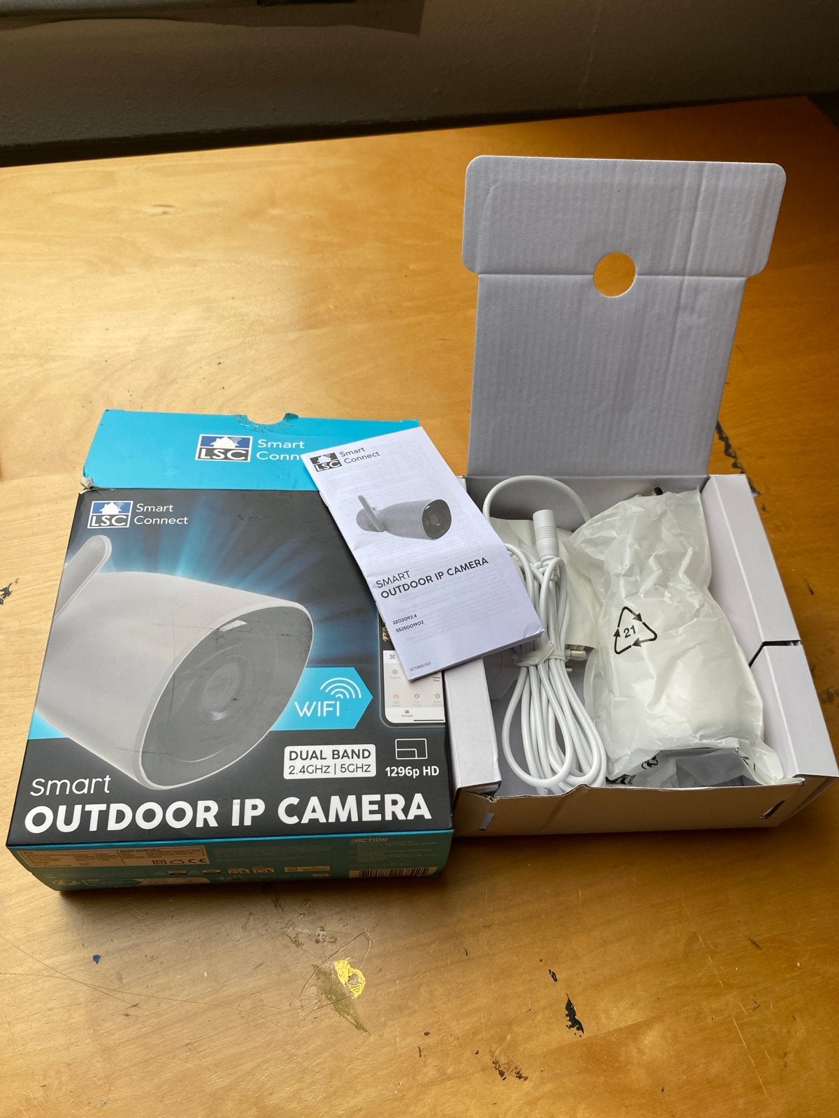LSC Smart Connect Outdoor IP Camera 1296p hd- Nieuwstaat, Audio, Tv en Foto, Videobewaking, Ophalen of Verzenden, Nieuw, Buitencamera