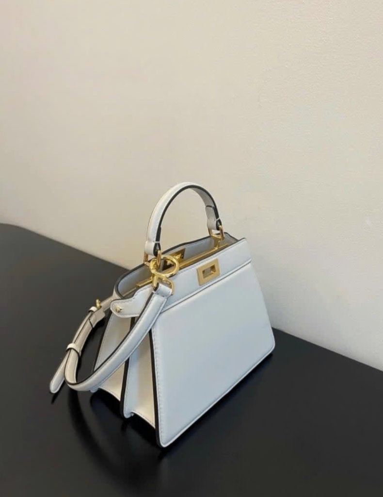 Nieuw! Witte Fendi Peekaboo tas, Ophalen of Verzenden, Nieuw, Wit, Handtas