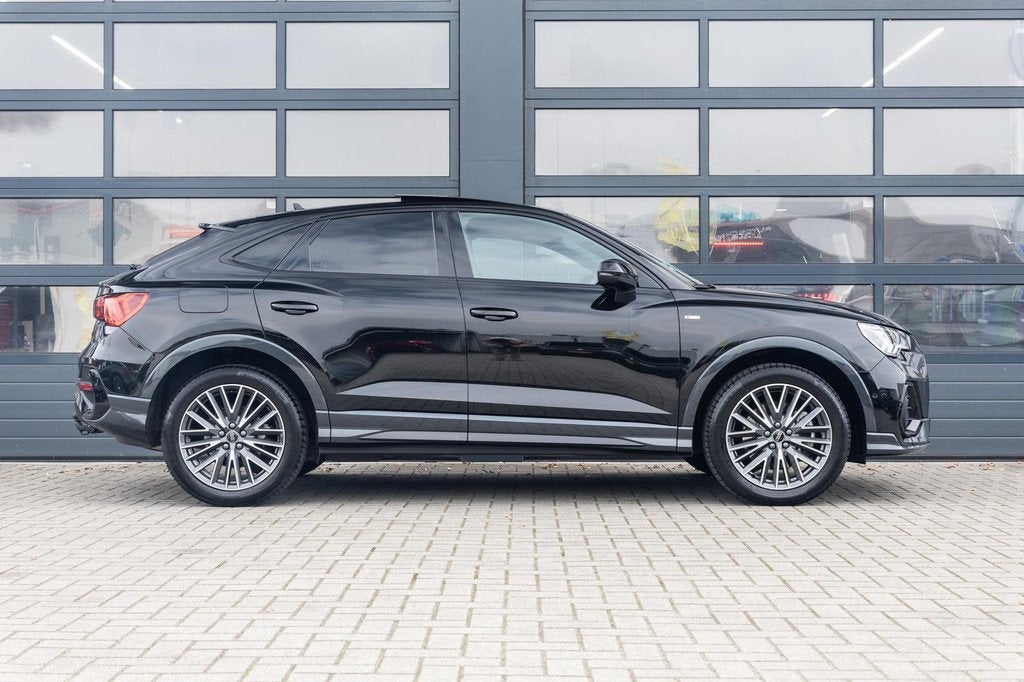 Audi Q3 Sportback 45 TFSIe 245pk PHEV S Edition | SoH 97% |, Auto's, Audi, 12 maanden, Gebruikt, Leder en Stof, Zwart