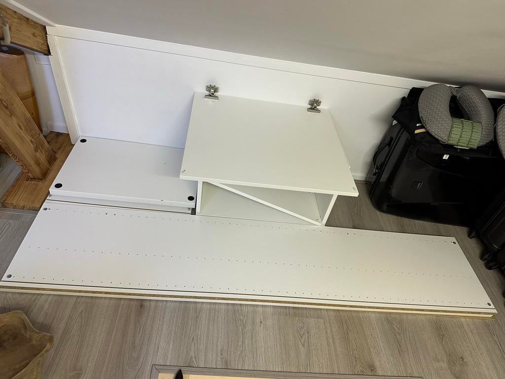 Hoge, witte opbergkast van Besta (Ikea), Ophalen of Verzenden, Gebruikt