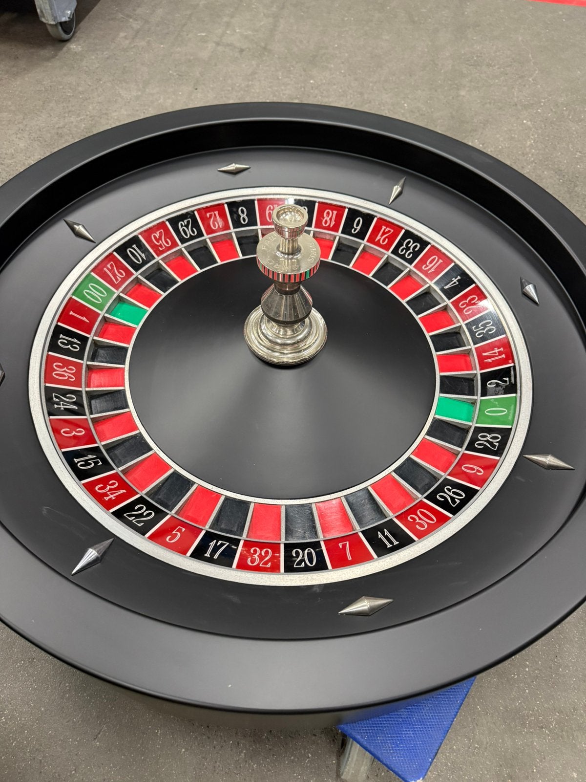 Roulette wiel (Paris Caro), Ophalen, Zo goed als nieuw