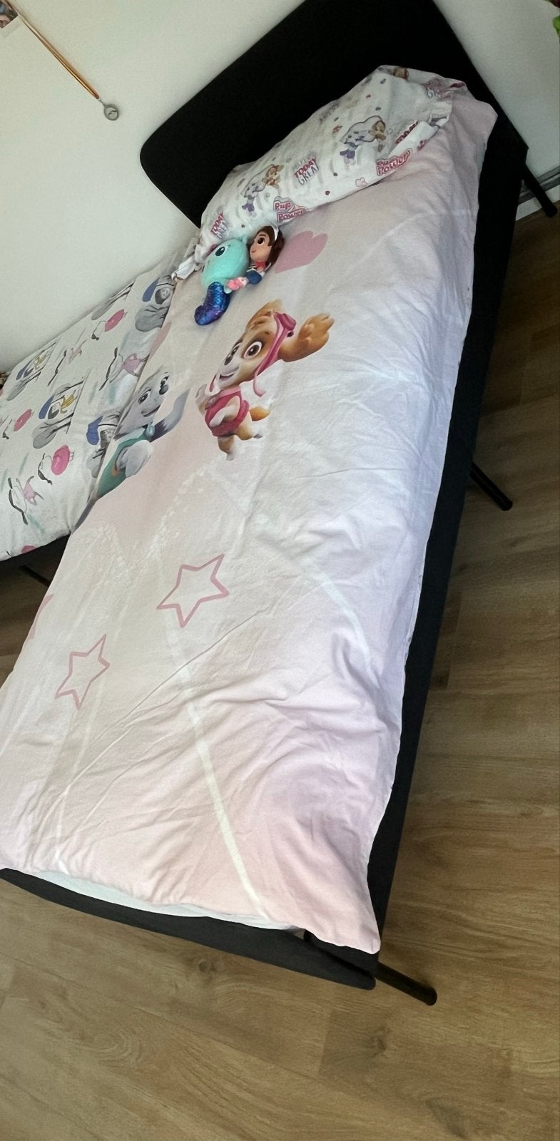 Bed + matras, Gebruikt, 90 cm, Eenpersoons, Zwart